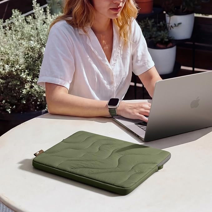 tomtoc 360 Protective Puffy Laptop Sleeve for 15-inch MacBook Air M5/A3448 (2026), M4/A3241 2025, M3/A3114, M2/A2941, 15" Surface Laptop 7th(Copilot+ PC)/6/5/4/3, Quilted Puffer Soft Computer Case Bag