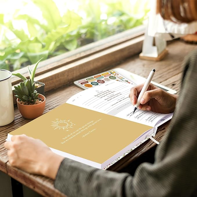 Lanpn Daily Gratitude Journal for Woman Men, 4 Month Mindfulness & Affirmation Planner, 7.8"x9.2" The 5 Minute Grateful Diary, Guided Reflection with Positivity Prompts & Quotes Undated Notebook