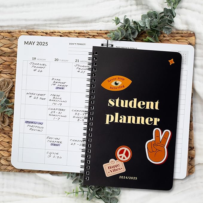 Aesthetic 2025 Student Planner To Stay Organized - A Beautiful 8.5" x 5.5" Planner for Middle and High School Students with Weekly & Monthly Spreads For The 24-25 Academic Year