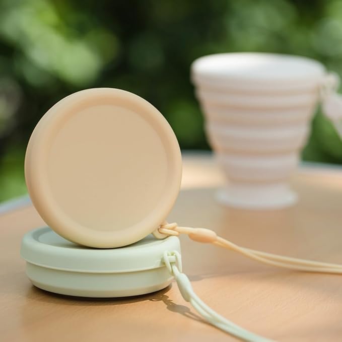 200ml Portable Silicone Folding Water Cup Heat Resistant Telescopic Collapsible Foldable Mug with Lid for Travel (Yellow)