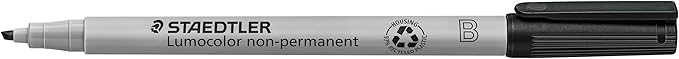 STAEDTLER Lumograph Non-Permanent Wet Erase Marker Pen: 4 Count - Broad Tip (1-2.5mm), Low Odor Colored Markers, Red, Blue, Green, Black