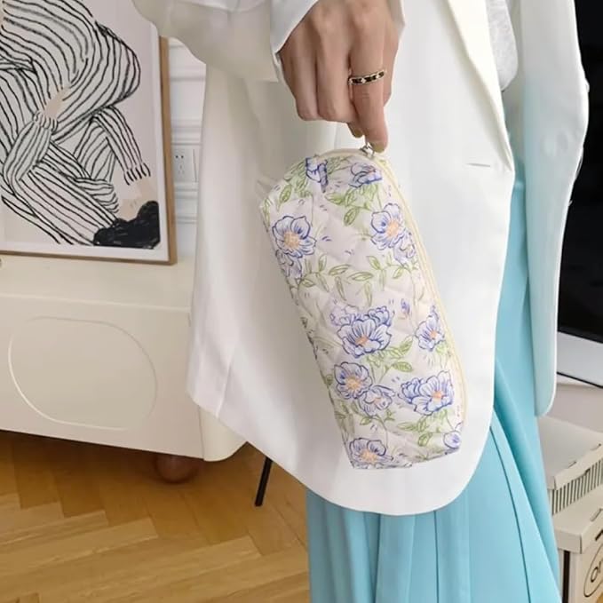 Cute Mini Quilted Makeup Bag for Women Travel Cosmetic Bags Lightweight Coquette Aesthetic Floral Toiletry Organizer Case (Green Leaf)