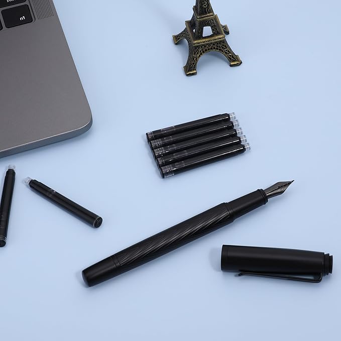Amaxiu 50 Pcs Balck Fountain Pen Ink Cartridges, Fountain Pen Ink Refills Compatible with 2.6 mm Bore Diameter Calligraphy Pen Fountain Pen(2.6mm)