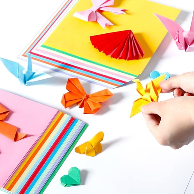 Origami Paper, Pack of 200 Sheets - 20 Vivid Colors - Double Sided - 6 Inch Square, Easy Fold Paper for Kids Adult Beginners Training Arts & Crafts Projects.
