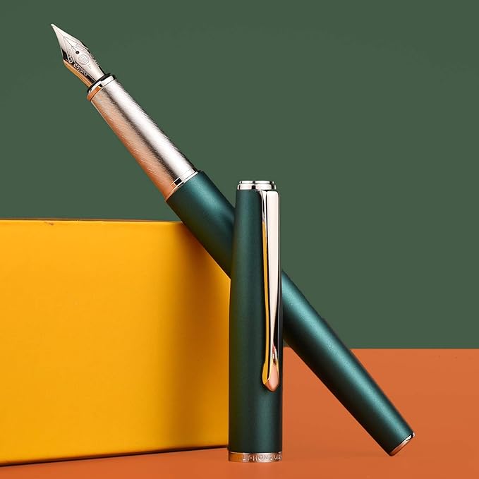 Hongdian 920 Green Metal Fountain Pen, Steel Fine Point Classic Pen, Includes Refillable Converter and Pen Pouch