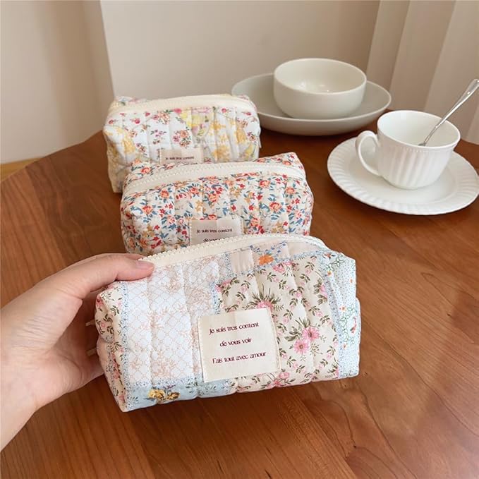 Sminra Floral Makeup Bag Pouch - Small Quilted Cosmetic Organizer for Travel Daily, Aesthetic Cottagecore Cotton Toiletry Pencil Purses with Zipper, Portable Gift for Women Girls (Blue Floral-S)