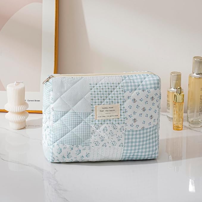 uekeboag Large Travel Quilted Makeup Bag for Women | Soft Floral Cotton Cosmetic Bag, Foldable Coquette Aesthetic Toiletry Organizer