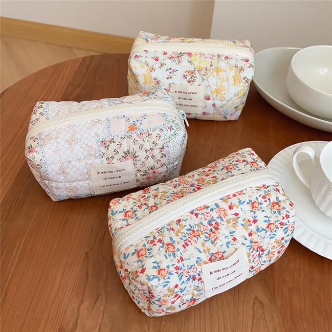 Sminra Floral Makeup Bag Pouch - Small Quilted Cosmetic Organizer for Travel Daily, Aesthetic Cottagecore Cotton Toiletry Pencil Purses with Zipper, Portable Gift for Women Girls (Blue Floral-S)