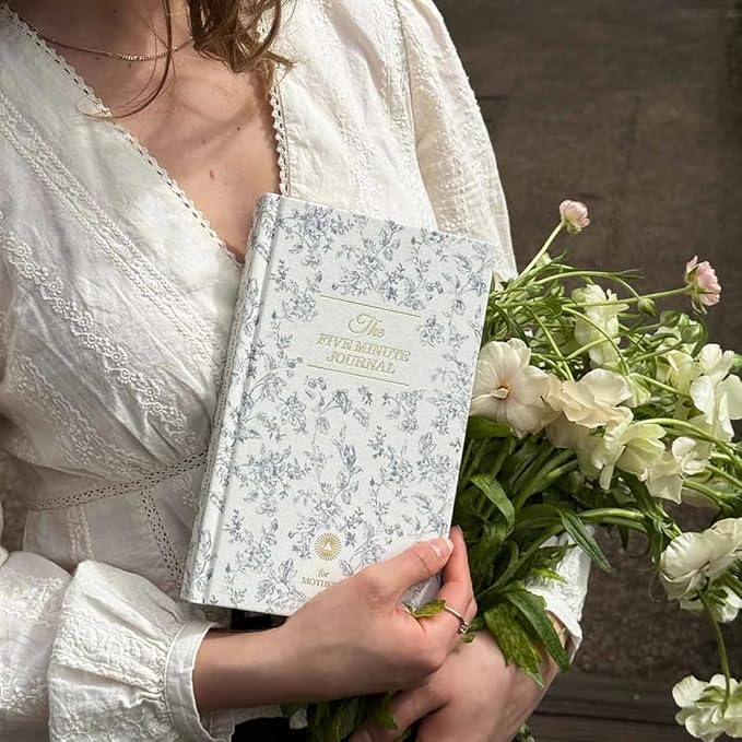 Intelligent Change Five Minute Journal For Mothers, Original Daily Gratitude Journal, Manifestation Journal for Mindfulness, Undated Daily Journal with Gold Foiling, Plastic-Free