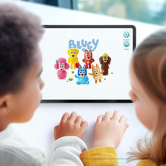 HEY CLAY Bluey & Friends - Air-Drying Clay for Kids - Arts and Crafts Creative Modeling Clay Kit Children Ages 4-8 (Coco)
