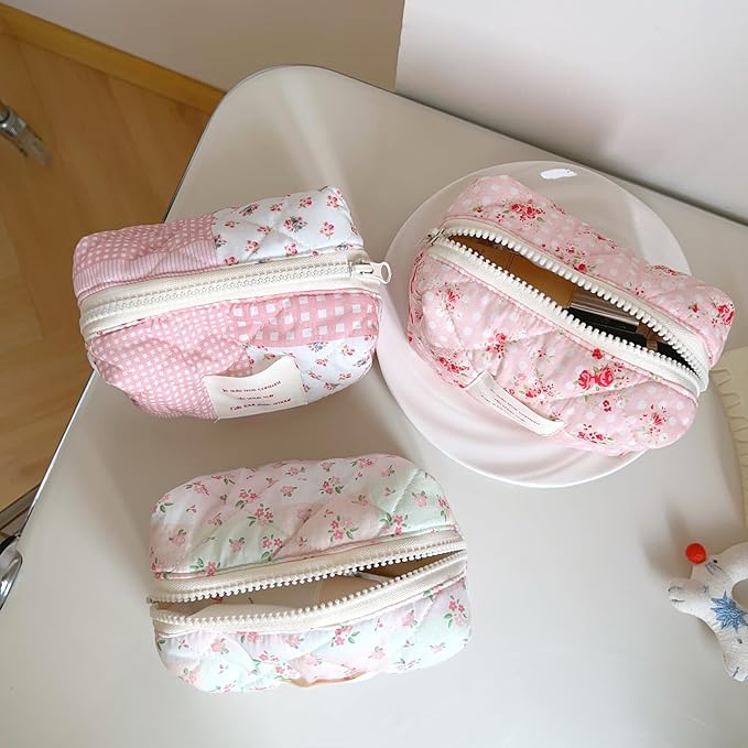 Sminra Small Quilted Makeup Pouch, Floral Cotton Cosmetic Bag for Purse, Cottagecore Zipper Pouch Organizer for Daily Essentials, Soft Mini Toiletry Pouch, Pink Floral-S