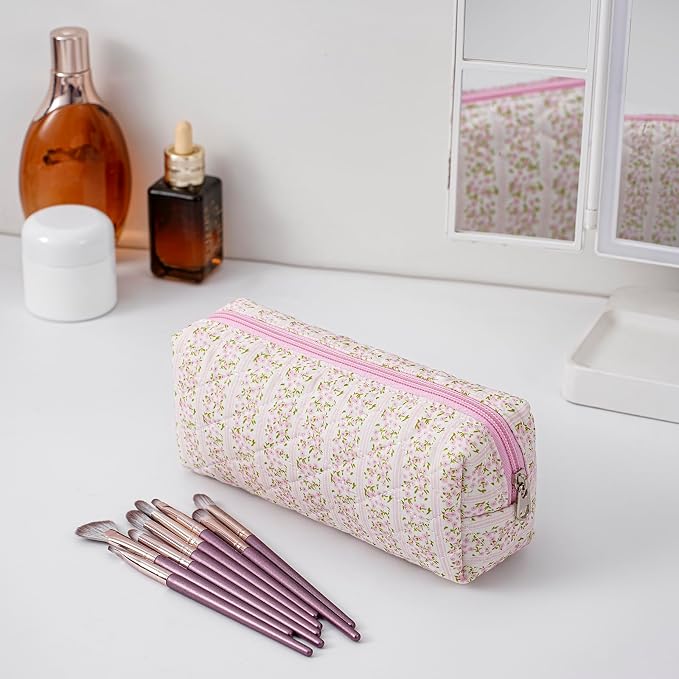 Cute Floral Cotton Makeup Brush Cosmetic Bag for Women, Travel Quilted Zipper Make Up Bag, Flowers Toiletry Organizer Case Kawaii Makeup Cosmetic Travel Cloth Pouch (Pink+Red Floral)