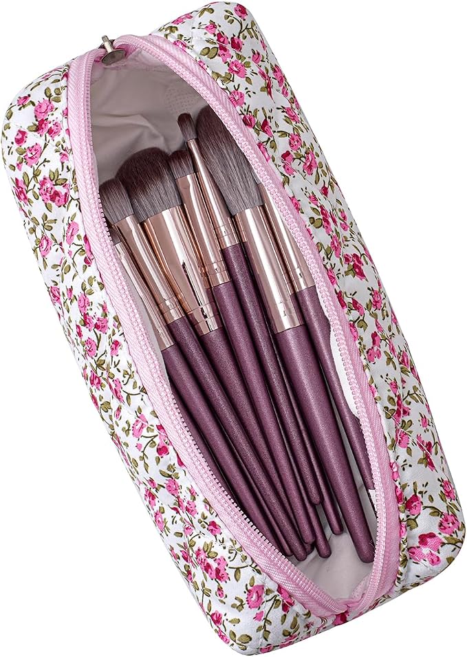 Cute Floral Cotton Makeup Brush Cosmetic Bag for Women, Travel Quilted Zipper Make Up Bag, Flowers Toiletry Organizer Case Kawaii Makeup Cosmetic Travel Cloth Pouch (Blue+Red Floral)