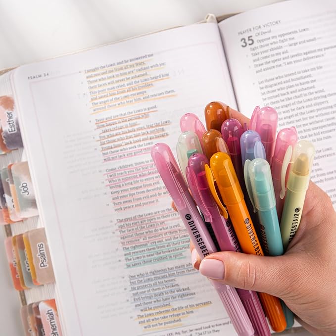 DIVERSEBEE Bible Highlighters and Pens No Bleed, 8 Pack Assorted Colors Gel Highlighters Set, Cute Bible Markers for Study Journaling School Supplies and Accessories (Vintage)