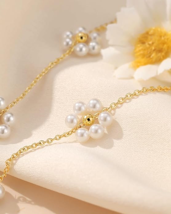 Eryuor New Beginnings, Daisy Necklace for Girls First Day of School Gifts