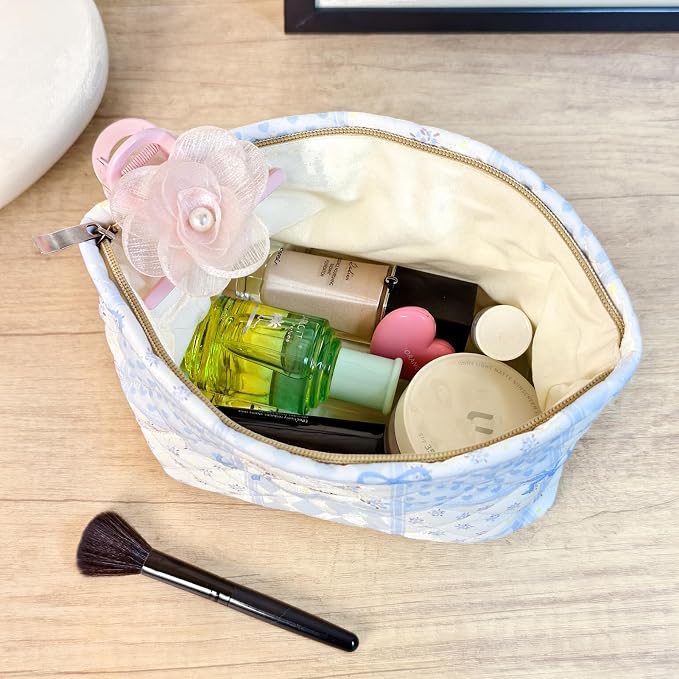 STARDW Cute Cotton Quilted Makeup Bag, Travel Cosmetic Pouch for Women | Soft Cosmetic Bag for Skincare, Brushes & Toiletries, Floral Travel Toiletry Bag, Purse Organizer Pouches, Canvas Lining