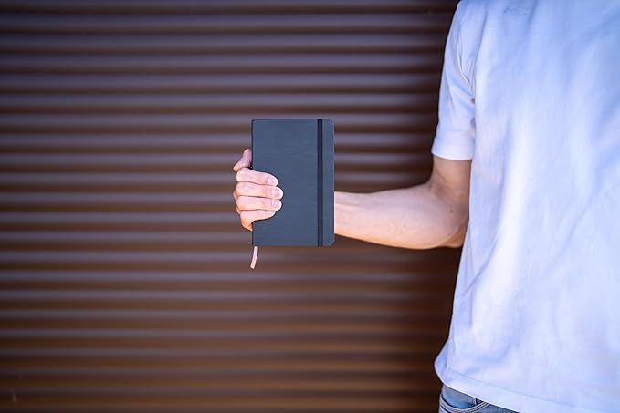 Moleskine Art Sketchbook, Hard Cover, Medium (4.5" x 7") Plain/Blank, Black, 88 Pages