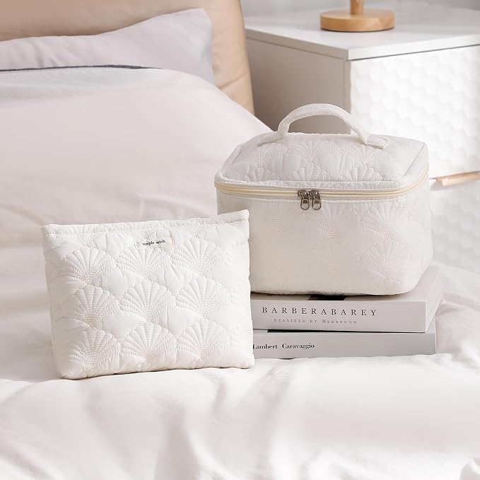 uekeboag White Shells Quilted Cotton Makeup Bag,Coquette Quilted Toiletry Bag for Women and Girls, Floral Coquette Organizer Bag, Aesthetic Travel Cosmetic Bags(White Shells Bag)