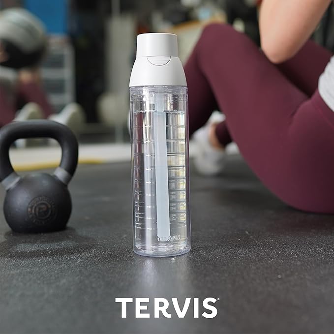 Tervis 24oz Tritan Water Bottle | Clear | Made in USA, Leakproof, Double-wall Insulated, Shatterproof, BPA-Free, Dishwasher Safe, Fits Most Cupholders, Gifts under $35