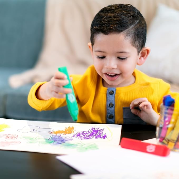 Crayola Triangle Toddler Markers (8ct), Easy Grip Washable Markers for Toddlers, Arts & Crafts Supplies, Coloring for Young Kids, Nontoxic