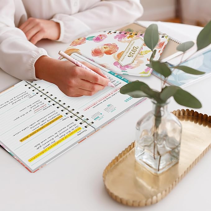 Ymumuda 2026 Planner, Daily Weekly and Monthly Planner，Jan 2026 - Dec 2026, 8.4" x 6.3", 2026 Calendar Planner Book with Tabs, Spiral Notebook with Inner Pocket for Office Home School Supplies