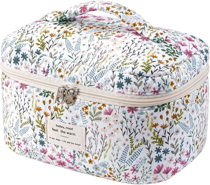 uekeboag Large Travel Quilted Makeup Bag for Women | Soft Floral Cotton Cosmetic Bag, Foldable Coquette Aesthetic Toiletry Organizer