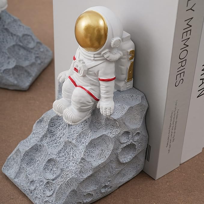 Astronaut Book Ends to Hold Books, Astronaut Decor, Space Themed Bedroom, Desktop, Bookcase Decor - Gifts for Space Lovers