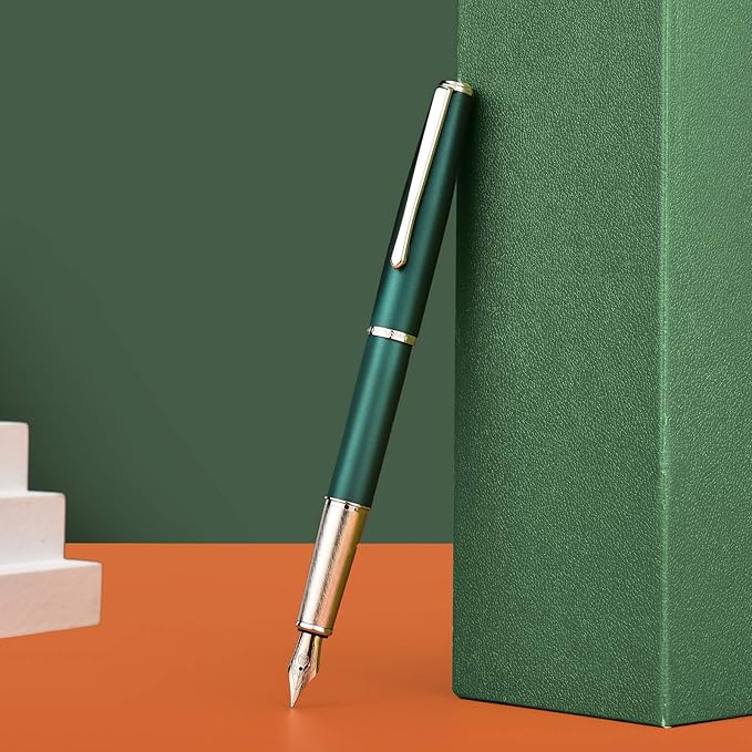 Hongdian 920 Green Metal Fountain Pen, Steel Fine Point Classic Pen, Includes Refillable Converter and Pen Pouch