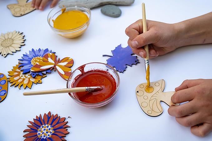 Nature Craft Paint Kit | 10 wooden nature shapes | 2 bamboo brushes | 6 colors of non-toxic washable paint | Sustainable & Eco-Friendly | Zero-waste & Plastic-Free