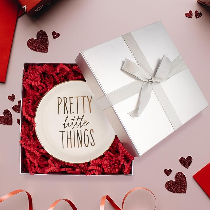 MagicWater Crinkle Cut Paper for Gift Baskets - 2LB - Red - Perfect for Shredded Paper Filler, Basket Filler, Gift Boxes, Bridesmaid Gifts, Christmas Stuffers & More – Ideal for All Occasions