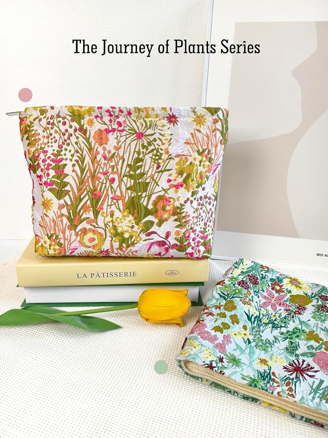 STARDW Cute Floral Makeup Bag Organizer Travel Cosmetic Pouch for Women | Aesthetic Cosmetic Bag with Zipper, Large Capacity Travel Toiletry Bag, Purse Organizer Pouches, Canvas Lining