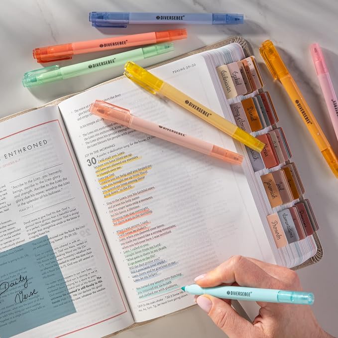 DIVERSEBEE Dual Tip Bible Highlighters and Pens No Bleed, 8 Pack Assorted Pastel Colors Quick Dry Highlighters Set, Cute Markers for Bible Study Journaling School Office Supplies and Accessories