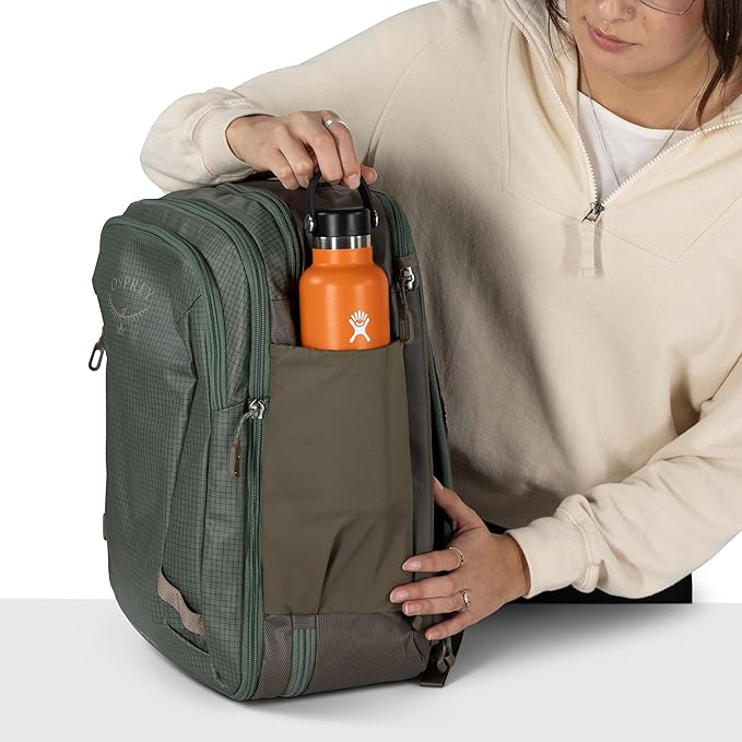Osprey Transporter 26+6 Travel Pack - Expandable Personal Item Backpack with Laptop Sleeve - Lightweight Daypack, Pine Leaf Green