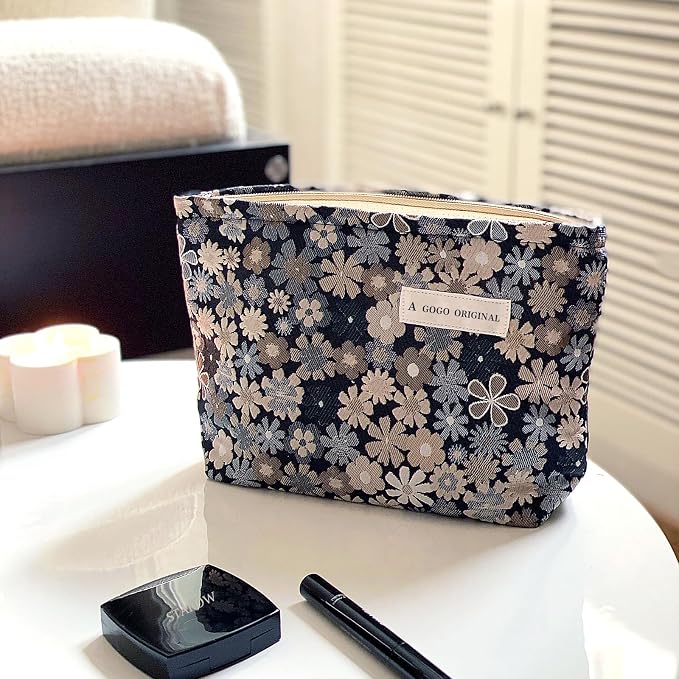 STARDW Cute Floral Makeup Bag Organizer Travel Cosmetic Pouch for Women | Aesthetic Cosmetic Bag with Zipper, Large Capacity Travel Toiletry Bag, Purse Organizer Pouches, Canvas Lining