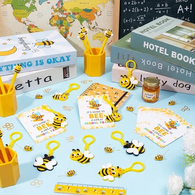 Haooryx Back to School Gift Card with Bee Keychains - 28 Pack Back to School Student Keychain with Greeting Cards Cute Bee Key Ring for Kids First Day of School Gift Class Reward Party Favor Supplies