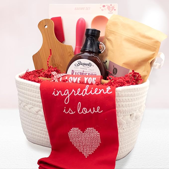 MagicWater Crinkle Cut Paper for Gift Baskets - 2LB - Red - Perfect for Shredded Paper Filler, Basket Filler, Gift Boxes, Bridesmaid Gifts, Christmas Stuffers & More – Ideal for All Occasions