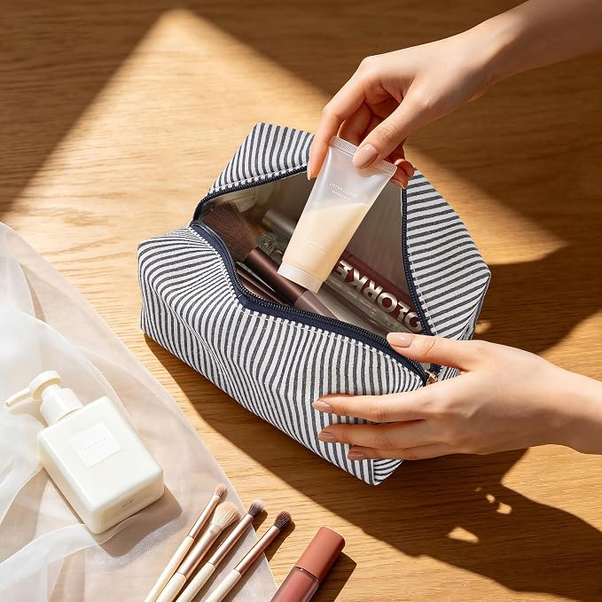 Makeup Bag Set for Women, 4PCS Travel Cosmetic Bags Pencil Case, Striped Seersucker Toiletry Organizer Pouches, Cute Makeup Pouch for Purse, Accessories and Gifts, Navy