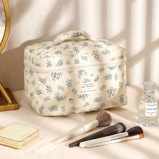uekeboag Large Travel Quilted Makeup Bag for Women | Soft Floral Cotton Cosmetic Bag, Foldable Coquette Aesthetic Toiletry Organizer