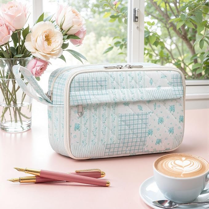 WOBAGMEN Quilted Pencil Pouch for Women, Large Capacity Pencil Case with Compartments, Cute Aesthetic Pencil Organizer, Floral Stationery Pouch（Green Floral Patchwork）