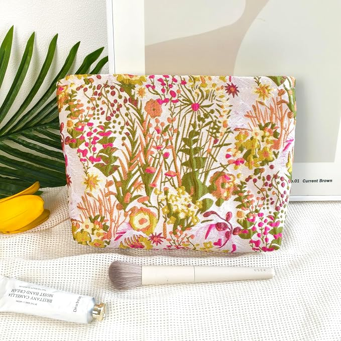 STARDW Cute Floral Makeup Bag Organizer Travel Cosmetic Pouch for Women | Aesthetic Cosmetic Bag with Zipper, Large Capacity Travel Toiletry Bag, Purse Organizer Pouches, Canvas Lining