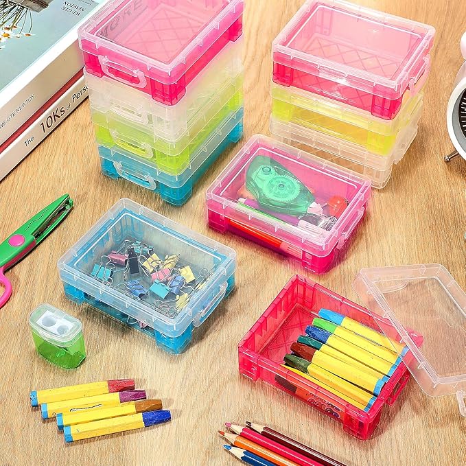 Suzile 25 Pcs Plastic Crayon Boxes with Snap Lids Crayon Storage Organizer Stackable Container Bulk Pencil Case for Pen Crafts Classroom Supplies (Clear, Pink, Blue, Green)